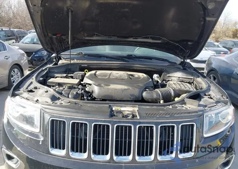 2016 Jeep Grand Cherokee Laredo z USA, uszkodzony, nr VIN 1C4RJFAG4GC376177